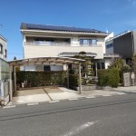 土地/227.44㎡、建物/148.64㎡、カースペース3台も可能、内2台は屋根付き！！(外観)